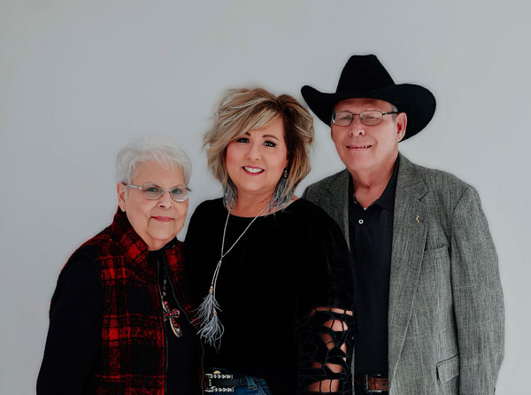 Image of Carla, Carlen & Cheryl standing together