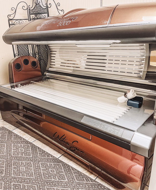 tanning bed at Tropical Designs & Tans